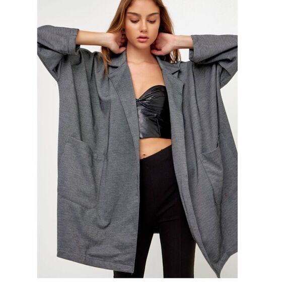 Grey Lab Oversized Coat with Big Pocket - Picture 1 of 10